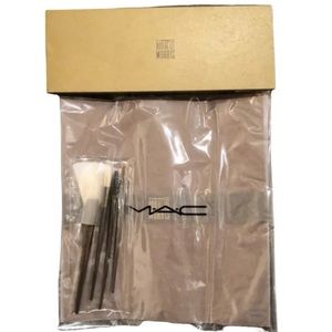 MAC x Robert Lee Morris Brush Roll Limited edition brush set